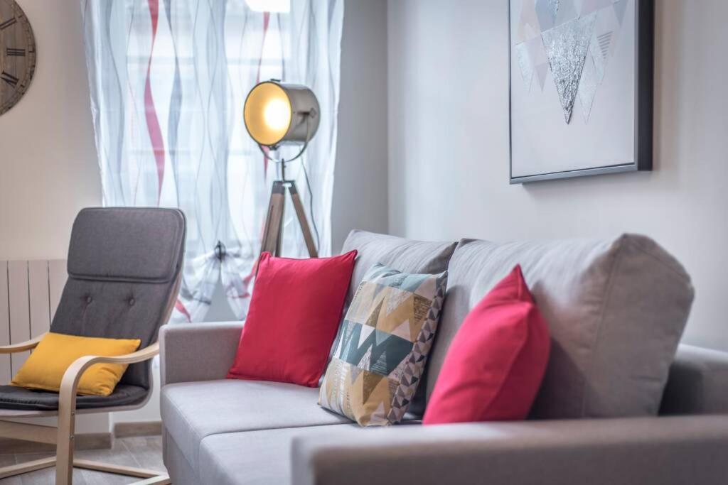 Ferienwohnung Cosy Red 4 Pers - Neuf et au Calme - Fibre-Netflix Montauban Exterior foto
